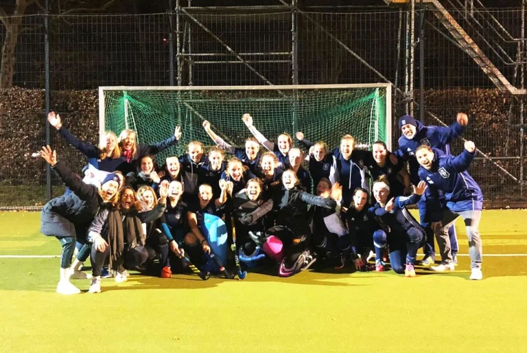 1.Damen ziehen ins Pokalfinale ein!