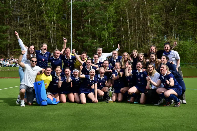1.Damen gewinnen den Hamburg Pokal 2023